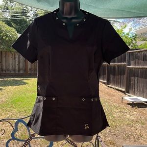 Jaanuu Scrub Top, Medium